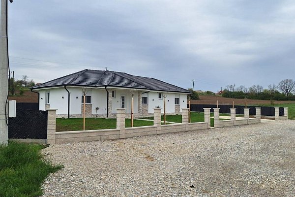 Новый дом в Сопоте на участке 8 соток в T5lGod4k, 144 м², 190 000 € - ID: 602