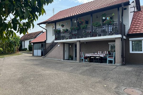Уютный загородный дом в Лознице в fdvfvre, 130 м², 85 000 € - ID: 605
